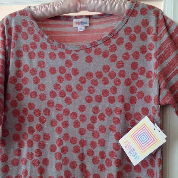NEW LuLaRoe Julia Dots Form Fitting Knit M - Picture 2 of 8